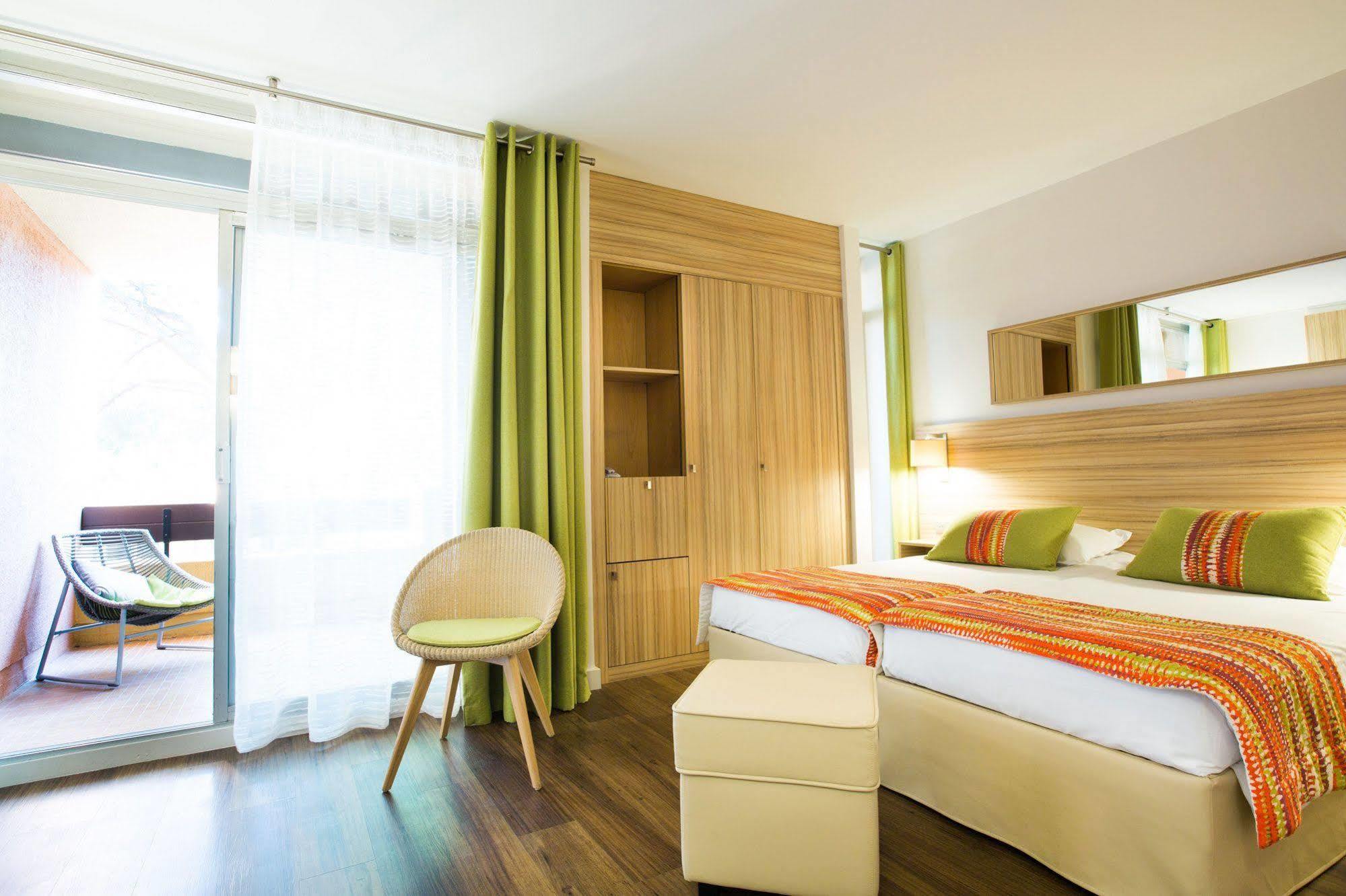 Hotel Vacances Bleues Delcloy Saint-Jean-Cap-Ferrat Exterior photo